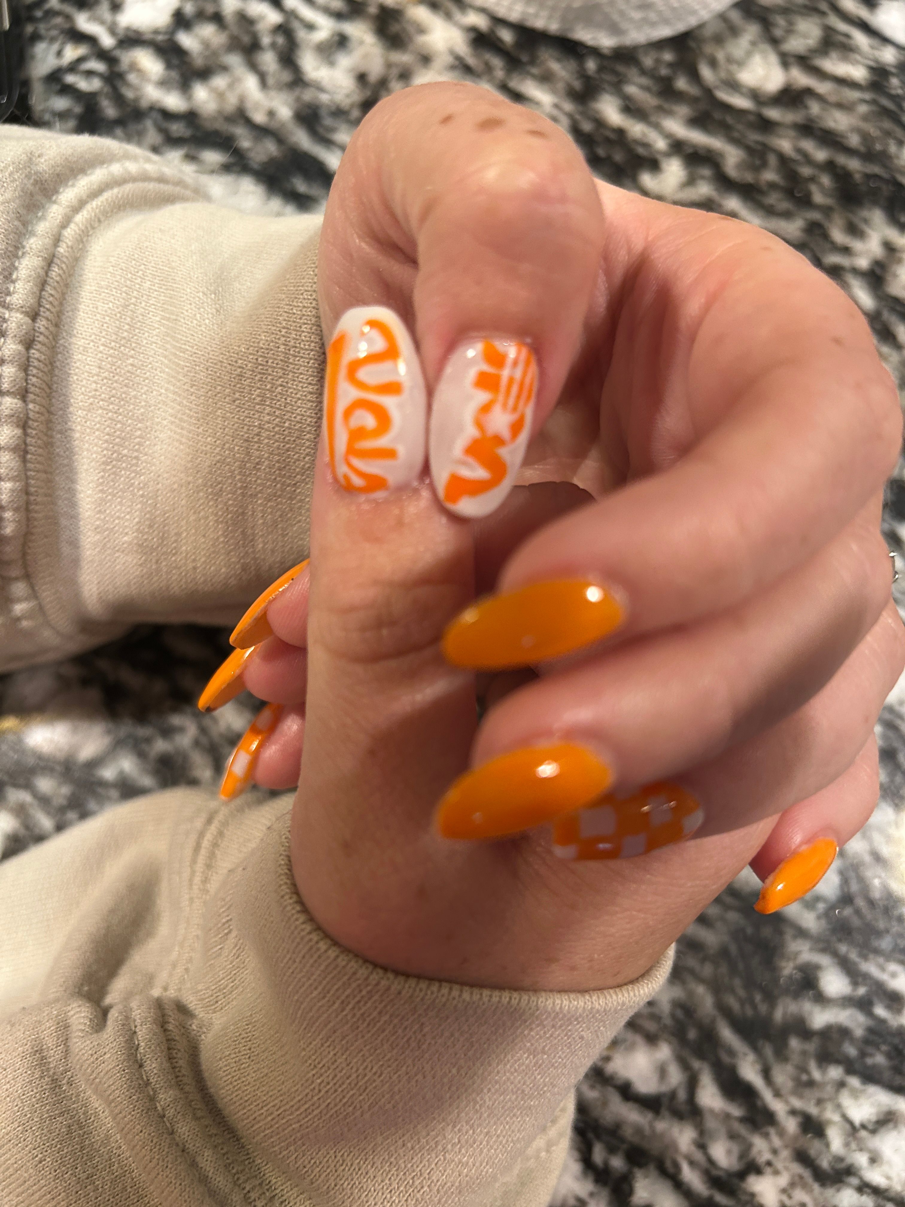 picture of Acrylic Fill In